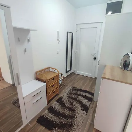In 45808 Apartment